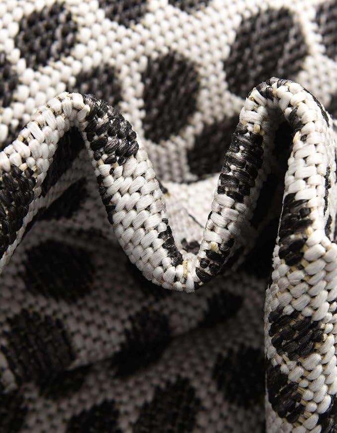 Jill Zarin Jill Zarin Outdoor Collection Area Rug - Cape Town (2' 2" x 3' 7" Hearth Black/Ivory)