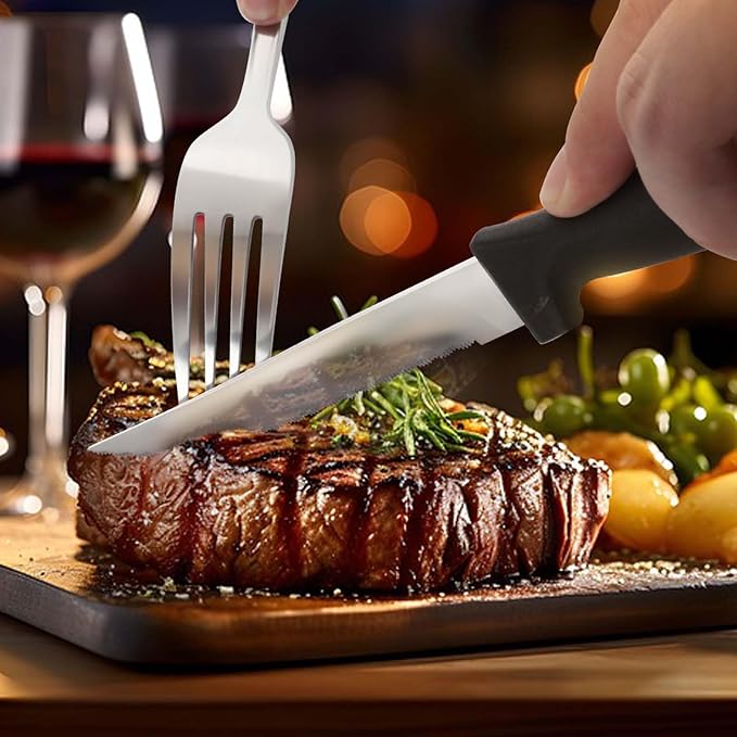 Pleafind 16-Pcs Steak Knives, 8.5 Inch Serrated Knives, Stainless Steel Steak Knives, Meat Knife for Table, Elegant Black Steak Knife Set for Home, Kitchen, Restaurant, Dishwasher Safe