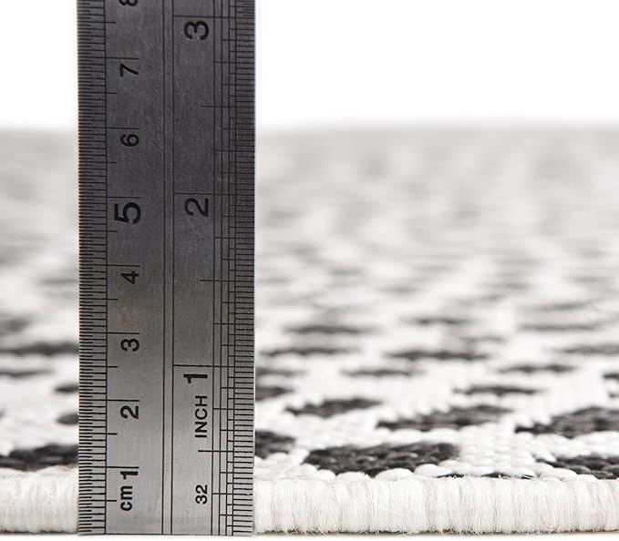 Unique Loom Outdoor Collection Area Rug - Cape Town (2' x 8' Runner, Black/ Ivory)