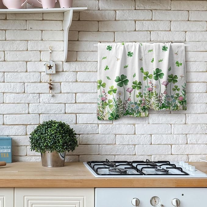 Imiss St Patricks Day Hand Towels 14.4 x 28.3 Inch Green Shamrock Floral Kitchen Dishcloth Seasonal Spring Decorations Guest Towel for Holiday Bathroom Hotel,Pack of 2