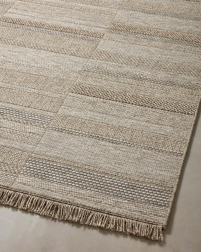 Loloi Dawn Collection Indoor/Outdoor DAW-03 Brown 3'-9" x 5'-9" Accent Rug