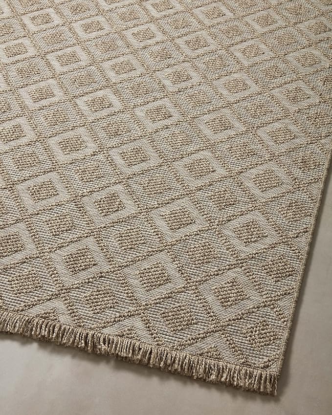 Loloi Dawn Collection Indoor/Outdoor DAW-07 Light Brown 7'-8" x 7'-8" Round Area Rug