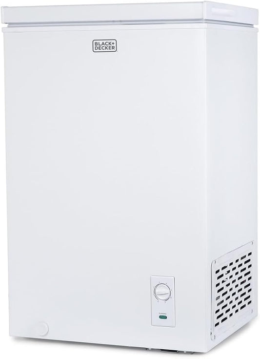 BLACK+DECKER 2.7 Cu. Ft. Compact Chest Freezer, Deep Freezer Holds Up To 94.5 Lbs. of Frozen Food, Removable Storage Basket, BCFK276, White