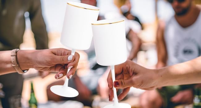 Ciaell 12 Pack White Plastic Wine Glasses with Stem - 10 Oz White and Gold Disposable Wine Glasses for Parties & Christmas & Weddings & Poolside & Toasting & Outdoors & New Year