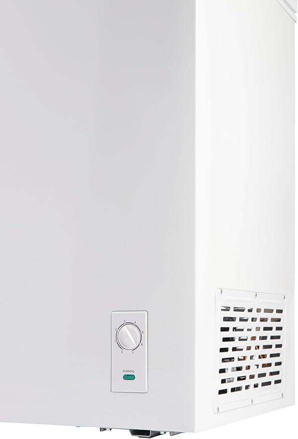 BLACK+DECKER 7.0 Cu. Ft. Chest Freezer, Holds up to 245 Lbs. of Frozen Food with Organizer Basket