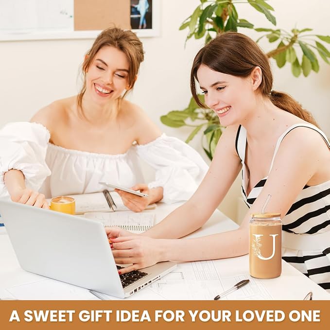 SANDJEST Monogrammed Gifts for Women - Monogram U Initial Glass Cup 16 Oz Can Coffee Cups with Lid and Straw - Monogram Initials Gifts for Womens on Birthday