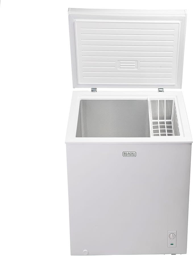 BLACK+DECKER 5.0 Cu. Ft. Chest Freezer, Holds up to 175 Lbs. of Frozen Food with Organizer Basket