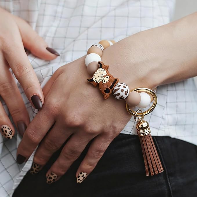 6PCS Highland Cow Cup Gifts for Women, Cute Cows Themed Stuff 16 oz Glass Cups with Lids and Straws, Highland Cow Christmas Birthday Gifts for Coffee Lovers, Women, Cowgirls, Girls, Mom-4