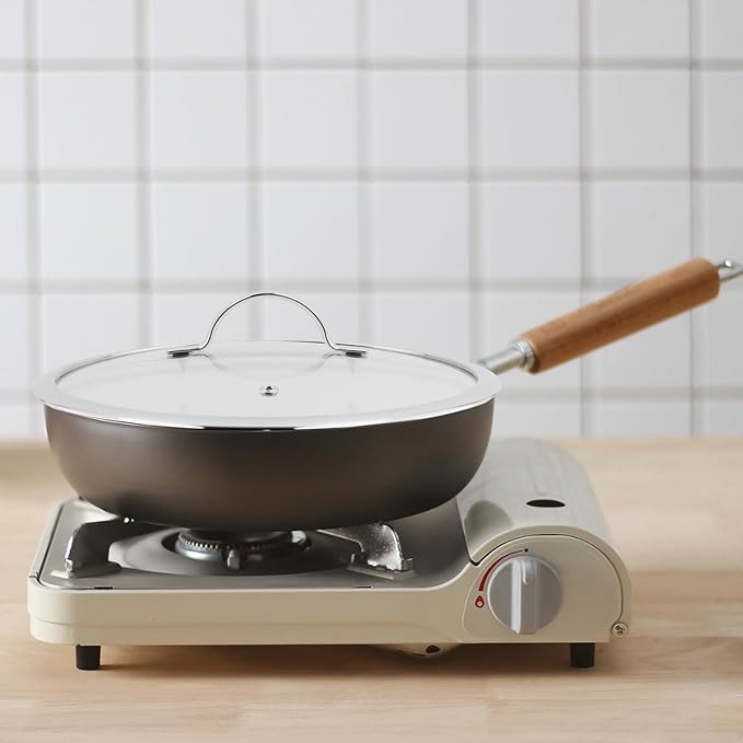 Woogim 11 Inch Tempered Glass Lid with Stainless Steel Handle,Wide Edge Design for Secure Seal,Dishwasher Safe,Oven up to 480℉,Universal Fit for Cast Iron Skillets & Stainless Steel Pots