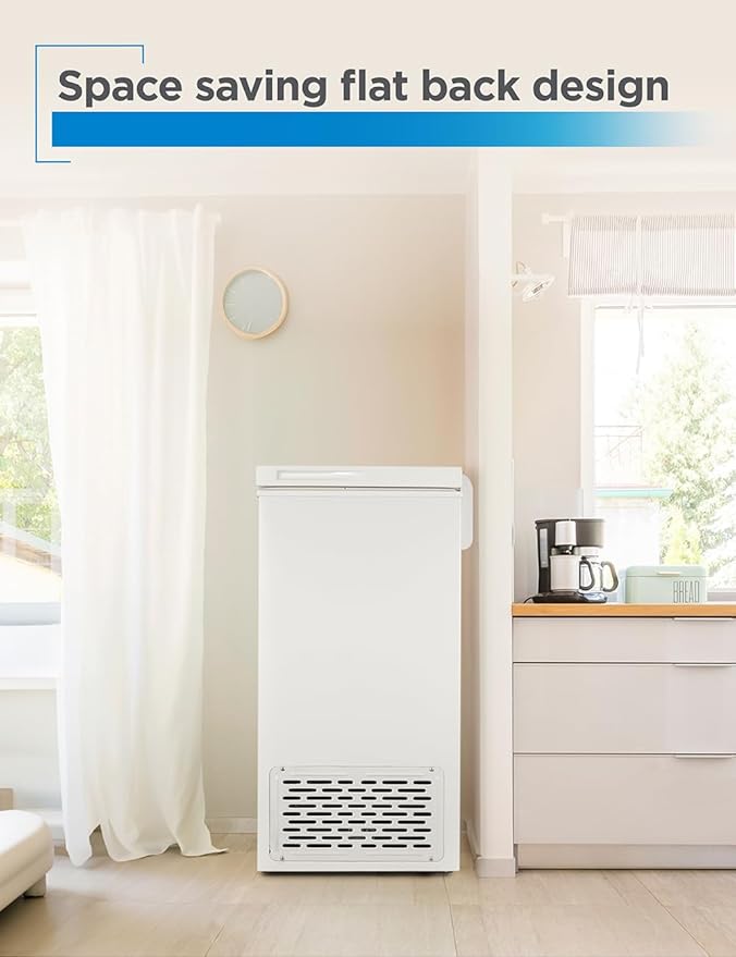 BLACK+DECKER 2.7 Cu. Ft. Compact Chest Freezer, Deep Freezer Holds Up To 94.5 Lbs. of Frozen Food, Removable Storage Basket, BCFK276, White