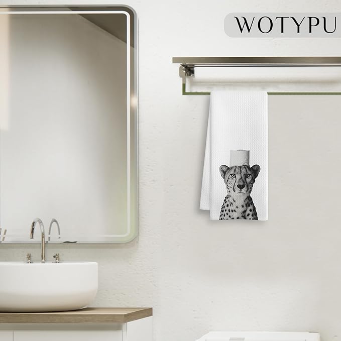 Leopard Gift Hand Towels for Bathroom, Cheetah Bathroom Decor, Trendy Cheetah Print Decorative Hand Towels for Guest Washroom Power Room Vanity Half Bath, 16x24 Inch