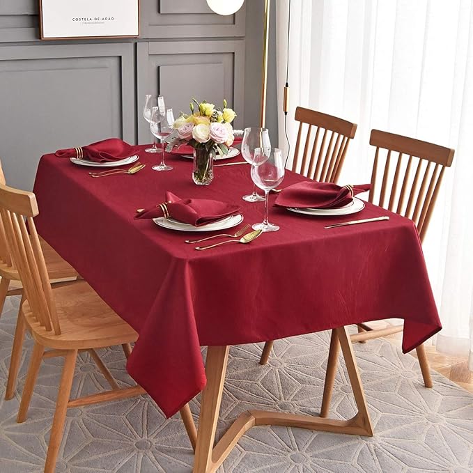 maxmill Jacquard Cloth Napkin 20 x 20 Inch Swirl Pattern Solid Washable Polyester Dinner Napkins Set of 4 with Hemmed Edges Great for Family Holiday Dinners Weddings Parties and Banquets Red