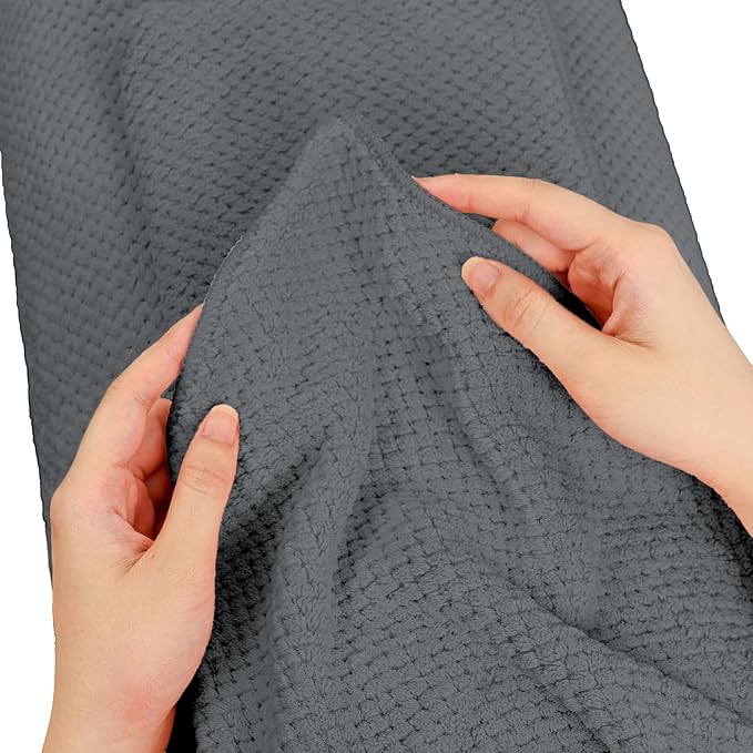 Soft Coral Fleece Bath Towel for Sensitive Skin - Extra Size for Full Coverage, Quick-Dry and Durable