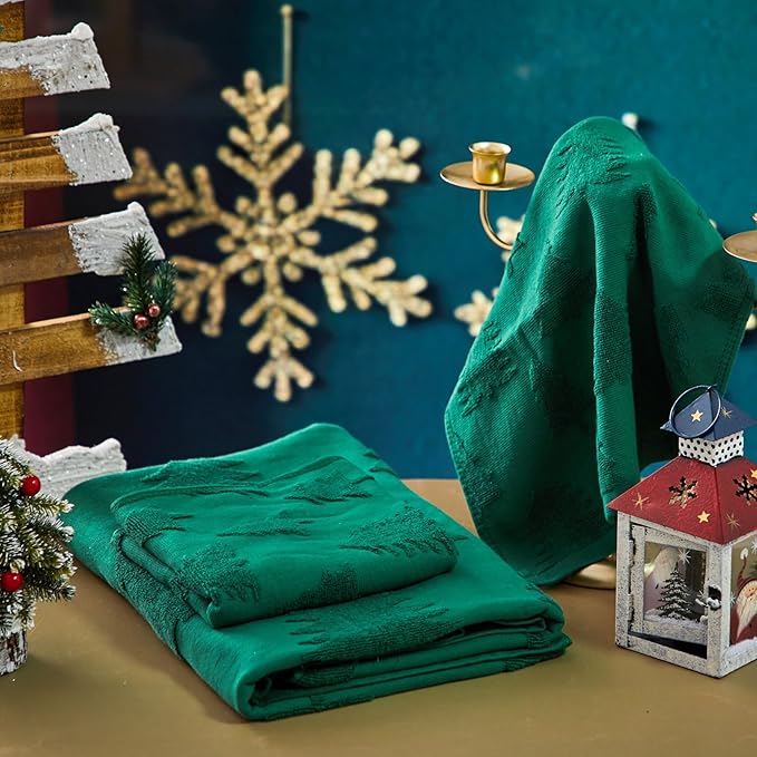 Peryiter 6 Pack Cotton 3D Christmas Bath Towels Set Green Christmas Tree Towels for Bathroom, Soft and Absorbent, Contains 2 Bath Cloth, 2 Hand Cloth and 2 Wash Cloths