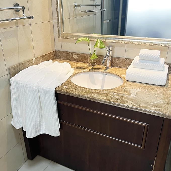 YTYC 29x59 Inch Extra Large Bath Towels Set Quick Dry Super Soft Microfiber Towels for Bathroom 80% Polyester (White,6 Piece)