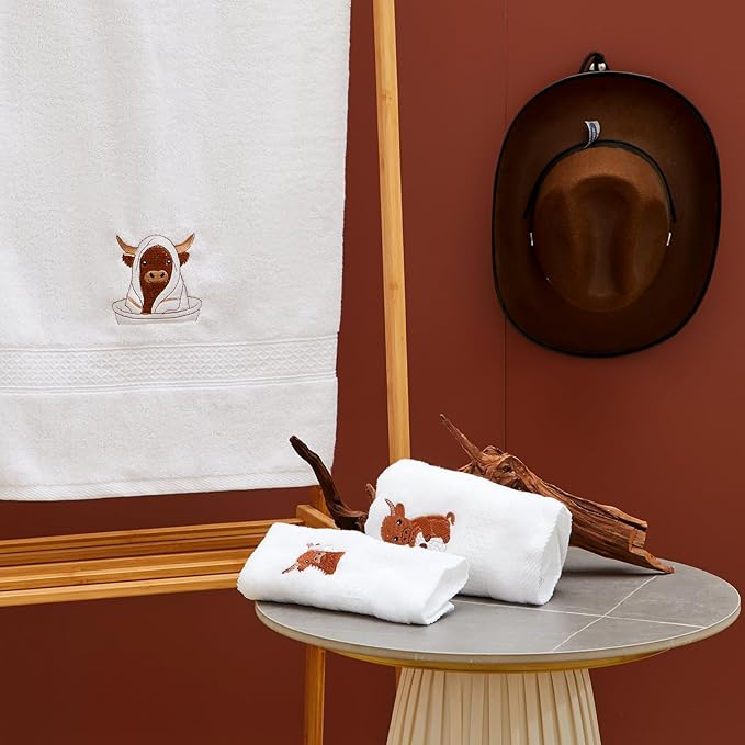 Peryiter 6 Pack Cotton Christmas Bath Towels Set White Highland Cow Towels for Bathroom, Soft and Absorbent, Contains 2 Bath Cloth, 2 Hand Cloth and 2 Washcloths