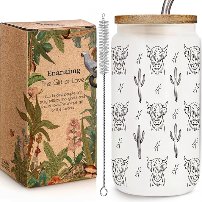 Cute Highland Cow Print 16oz Coffee Cup Gifts for Cow Lovers Women Sister, Glass Cups with Lids and Straws Gift for Perfect for Friend New Mom, Mother in Law, Step Bonus,Birthday