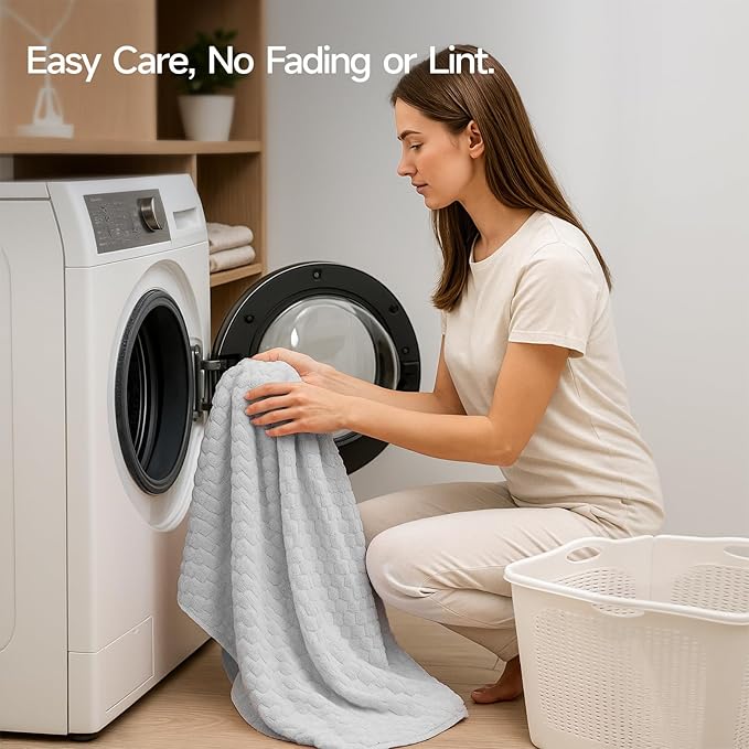 REDKISS 4 Pack Gray Microfiber Bath Towels - Extra Large Waffle Towels Set for Bathroom, Super Absorbent Towel Set of 4 Lagre, Quick Dry Bathroom Towel for Spa, Gym,Travel, Lint Free, Ultra Soft