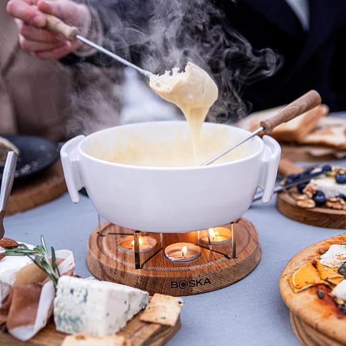 Boska Twinkle Cheese Fondue Pot - Great for Meat, Chocolate, and Cheese Snack - Serve 4 Persons Wedding Registry Items Kitchen Gifts for Family Housewarming - Use with Fondue Sticks