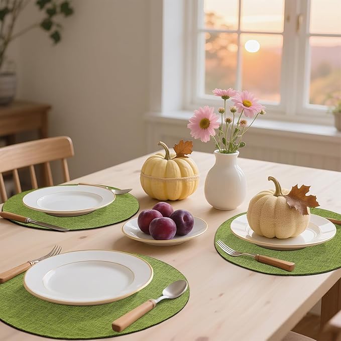 homing 15 Inch Round Cloth Placemats Set of 4, Cotton Linen Blend Washable Table Mats, Farmhouse Dining Place Mats for Indoors & Outdoors, Easy to Clean, Grass Green