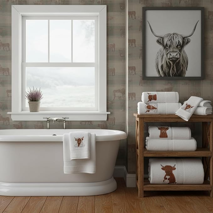Peryiter 6 Pack Cotton Christmas Bath Towels Set White Highland Cow Towels for Bathroom, Soft and Absorbent, Contains 2 Bath Cloth, 2 Hand Cloth and 2 Washcloths