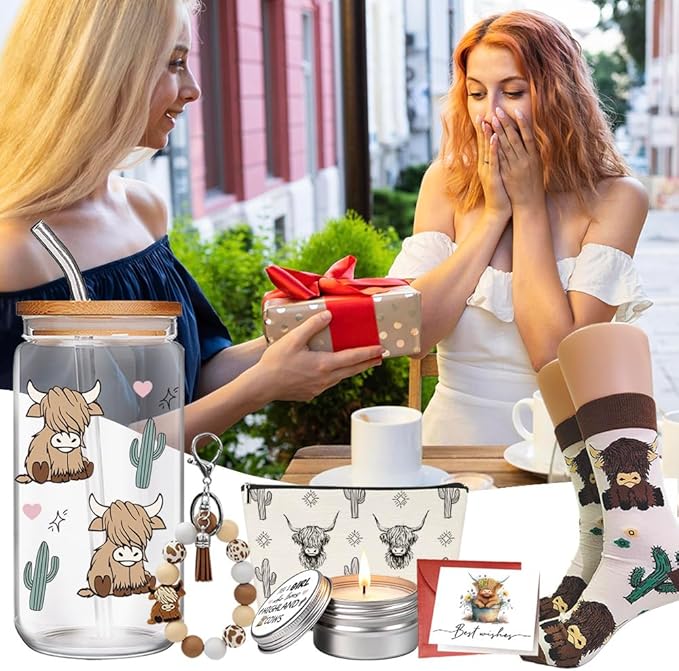 6PCS Highland Cow Cup Gifts for Women, Cute Cows Themed Stuff 16 oz Glass Cups with Lids and Straws, Highland Cow Christmas Birthday Gifts for Coffee Lovers, Women, Cowgirls, Girls, Mom-4