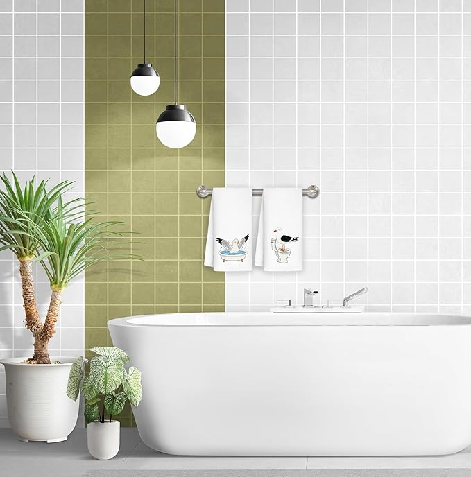 Seagull Beach Hand Towels -Set of 2, Seagulls Gifts for Bird Lovers, Seagull Bird Decor, Coastal Nautical Beach Sea Gull Decorative Hand Dish Tea Towels for Kitchen Bathroom, 16x24 Inch