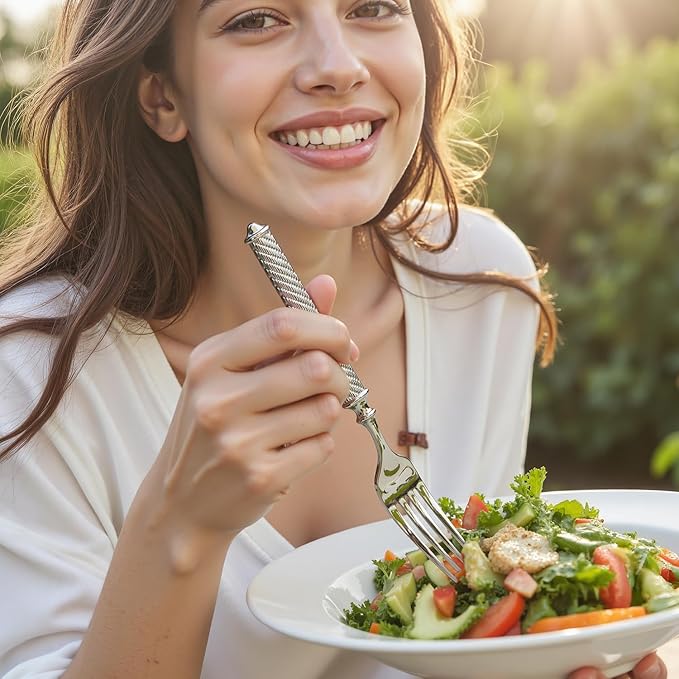 KINGSTONE Retro Rope-Pattern Silverware Set, 20-Piece Flatware Set Cutlery Set Forged with Handcrafted Texture Handles 18/10 Stainless Steel, Dishwasher Safe