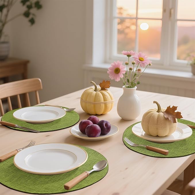 homing 15 Inch Round Cloth Placemats Set of 6, Cotton Linen Blend Washable Table Mats, Farmhouse Dining Place Mats for Indoors & Outdoors, Easy to Clean, Grass Green