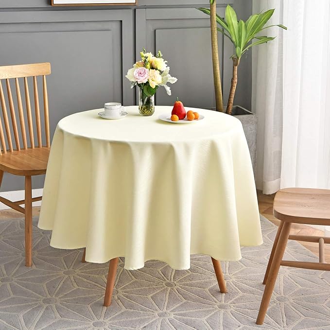 maxmill Jacquard Round Table Cloth Swirl Pattern Waterproof Antiwrinkle Heavy Weight Soft Tablecloths for Circular Table Cover and Kitchen Dinning Tabletop Decoration Round 70 Inch Ivory