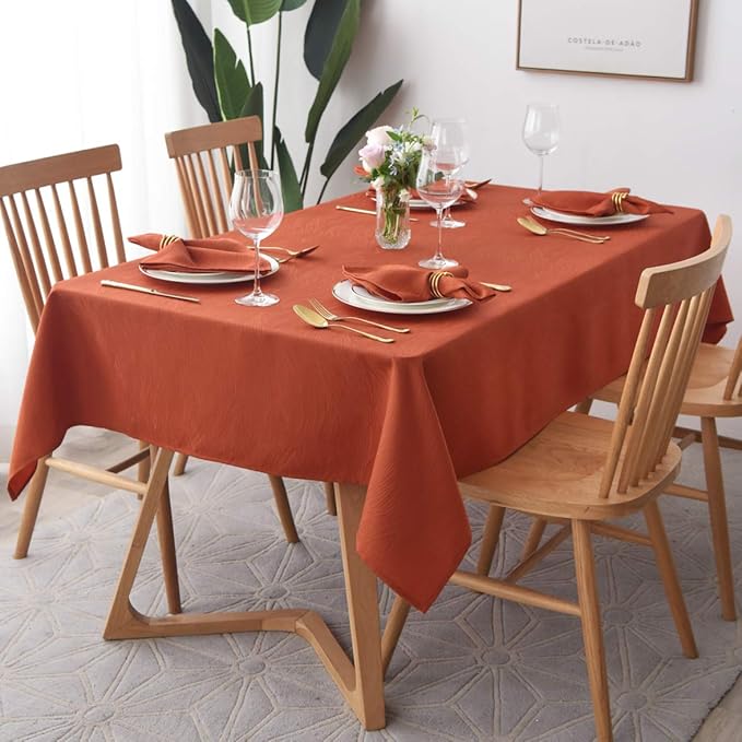 maxmill Jacquard Cloth Napkins 20 x 20 Inch Swirl Pattern Soft Comfortable and Luxury Serviette for Restaurant Family Dinners Weddings Parties and Banquets Set of 4 Pieces Rust