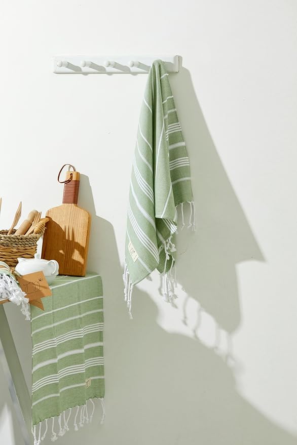 Hand Towels - Set of 2, 18" x 30" inches, Thin Light Compact Travel Towels, Cotton Turkish Hand Towels for Bathroom, Kitchen, Gym Towels (Apple Green)