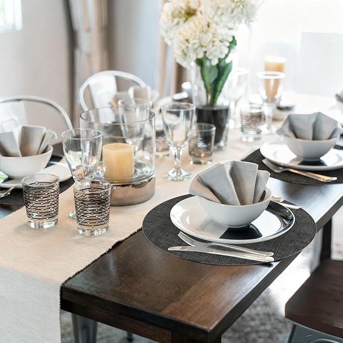 Maxpearl Round Placemats Set of 6, 13.8 inch Faux Leather Heat Resistant Table Mats, Non Slip Waterproof Wipeable Place Mats for Kitchen Dining Holiday Party Table Settings, Black