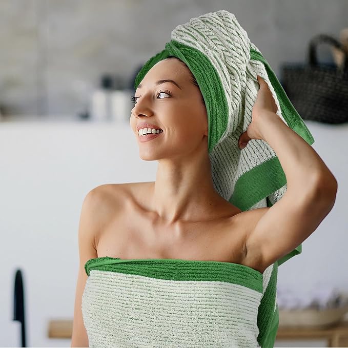 Cleanbear Shower Towel Soft Bath Towels for Bathroom, 2 Cotton Fluffy Bath Towels (520 GSM), 54 x 28 Inches, Green