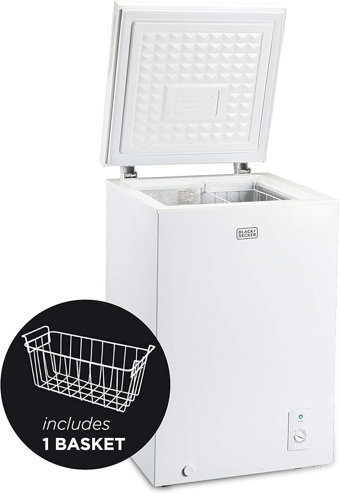 BLACK+DECKER 3.5 Cu. Ft. Chest Freezer, Holds up to 122 Lbs. of Frozen Food with Organizer Basket, BCFK356