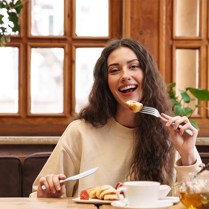 Nuenen 50 Pieces Stainless Steel Forks Silverware Set Dinner Forks and Knives Flatware Tableware Cutlery Set for Kitchen Restaurant(8.07 x 0.94 Inch, 9.06 x 0.79 Inch,Shiny Silver)