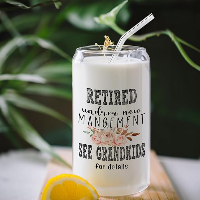 Grandma Retired Glass Cup with Lids and Straws 14oz, Best Retirement Gifts for Grandma, Mother's Day Gifts for Grandmother Glass Iced Coffee Tumbler Drinking Jars with Cleaning Brush