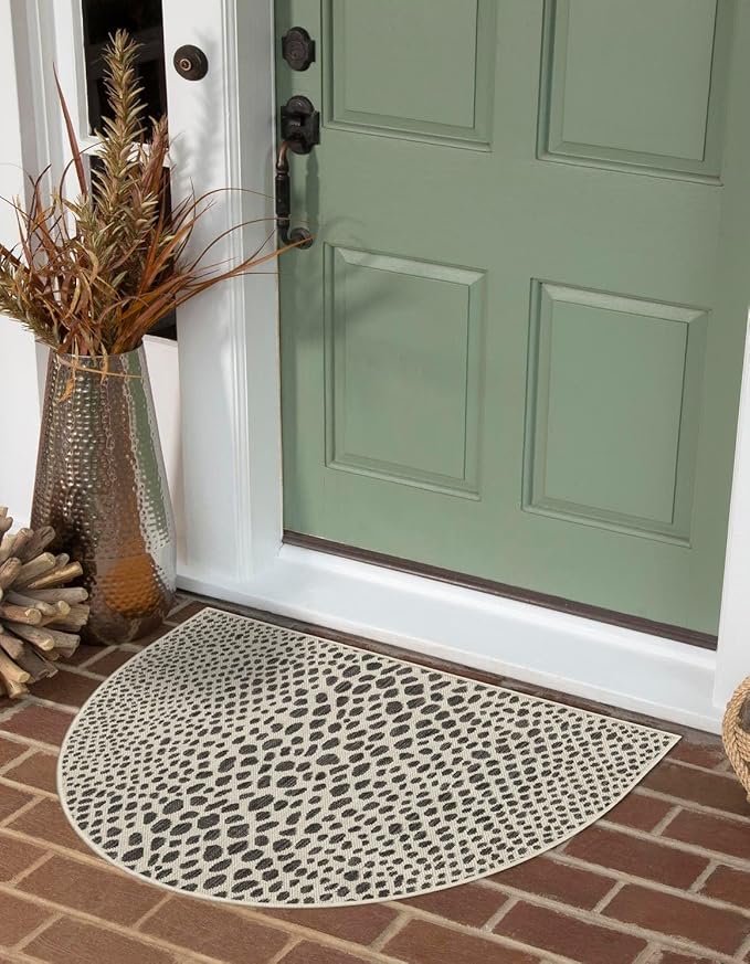 Jill Zarin Jill Zarin Outdoor Collection Area Rug - Cape Town (2' 2" x 3' 7" Hearth Black/Ivory)