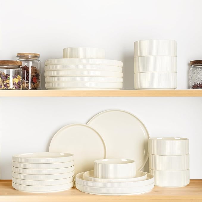 TheTerra Ceramic Dinnerware Sets for 6, 18 Pieces Porcelain Lightweight Plates and Bowls Sets, Scratch Resistant Dish Set, Oven & Microwave & Dishwasher Safe, Beige
