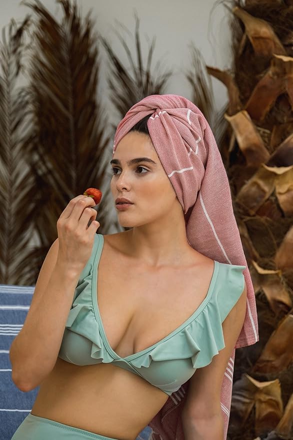 Madamelique Turkish Beach Towel Oversized - 39 x 74 - Prewashed Beach Towels Oversized - Quick Dry - Sand Free - Beach Essentials - Travel Towel - Hand Loomed (Mediterranean Without Bag, Salmon)