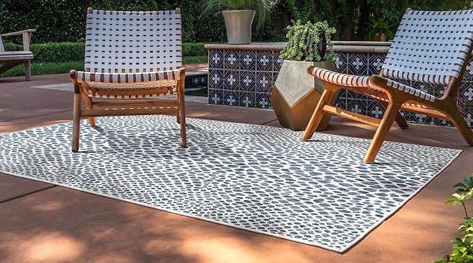 Unique Loom Outdoor Collection Area Rug - Cape Town (5' 3' x 8' Rectangle, Blue/ Olive)