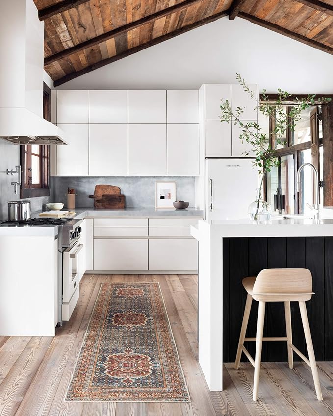 Loloi Layla Collection LAY-09 Cobalt Blue/Spice 3'-6" x 5'-6" .13" Thick Accent Rug, Soft, Durable, Vintage Inspired, Distressed, Low Pile, Non-Shedding, Easy Clean, Printed, Living Room Rug