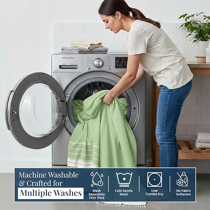 LANE LINEN Beach Blanket Sandproof – Lightweight Oversized Picnic Mat with Quick-Dry Comfort & Diamond Weave Design 82"x82", Beach Accessories Must-Haves, Park Outings, Coastal Getaways – JadeLime