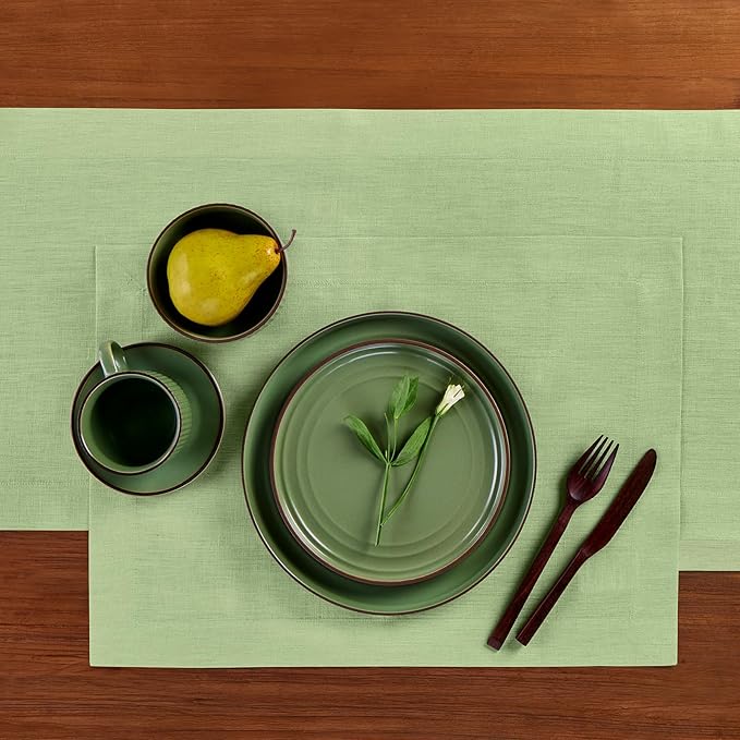 Solino Home Linen Placemats Set of 4 - Laurel Green Placemats 14 x 19 Inch - 100% Pure Linen Table Place Mats - Fete