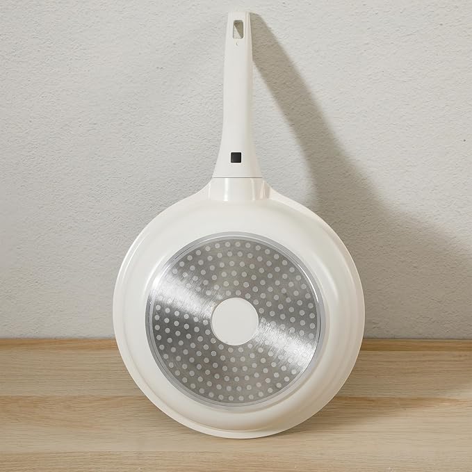 Sur La Table Kitchen Essentials Craft Studio Cast Aluminum Detachable Handle 8 and 10 Inch Skillet Fry Pan Set w/PFA Free Ceramic Non Stick Removable Handle Induction Safe - Eggshell White