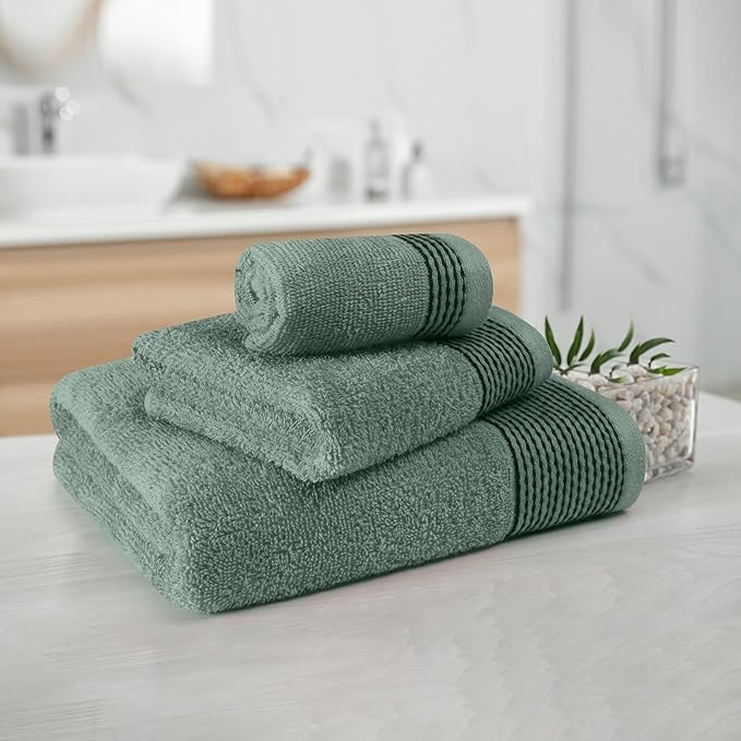 Belizzi Home Ultra Soft 3 Pack Cotton Towel Set, Contains a Bath Towel 28x55 inch, a Hand Towel 16x24 inch & a Wash Coth 12x12 inch, Ideal Everyday use, Compact & Lightweight -Jade