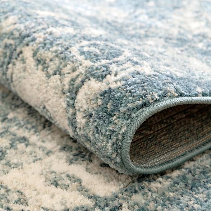 Unique Loom Isabella Collection Area Rug - Adjani (5' 1" Round, Blue/ Beige)