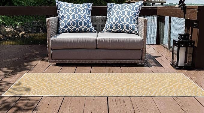 Unique Loom Outdoor Collection Area Rug - Cape Town (2' x 6' 1" Runner, Yellow Ivory/ Ivory)