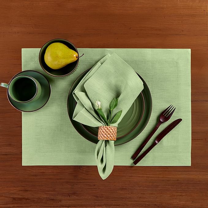 Solino Home Linen Placemats Set of 4 - Laurel Green Placemats 14 x 19 Inch - 100% Pure Linen Table Place Mats - Fete