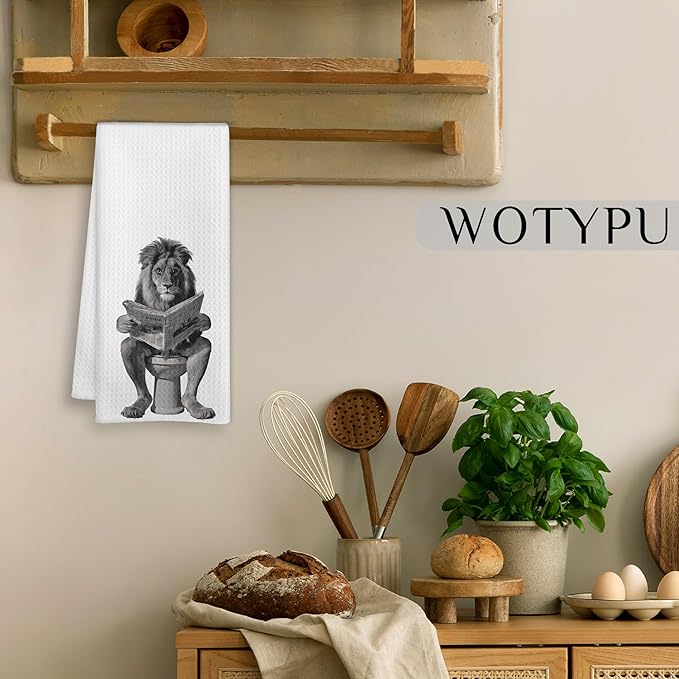 Lion Hand Gift Towels for Bathroom, Boys Kids Bathroom Decor, Funny Jungle Animal Lion on Toilet Decorative Hand Towels for Guest Bath Room Washroom Power Room Vanity Half Bath, 16x24 Inch